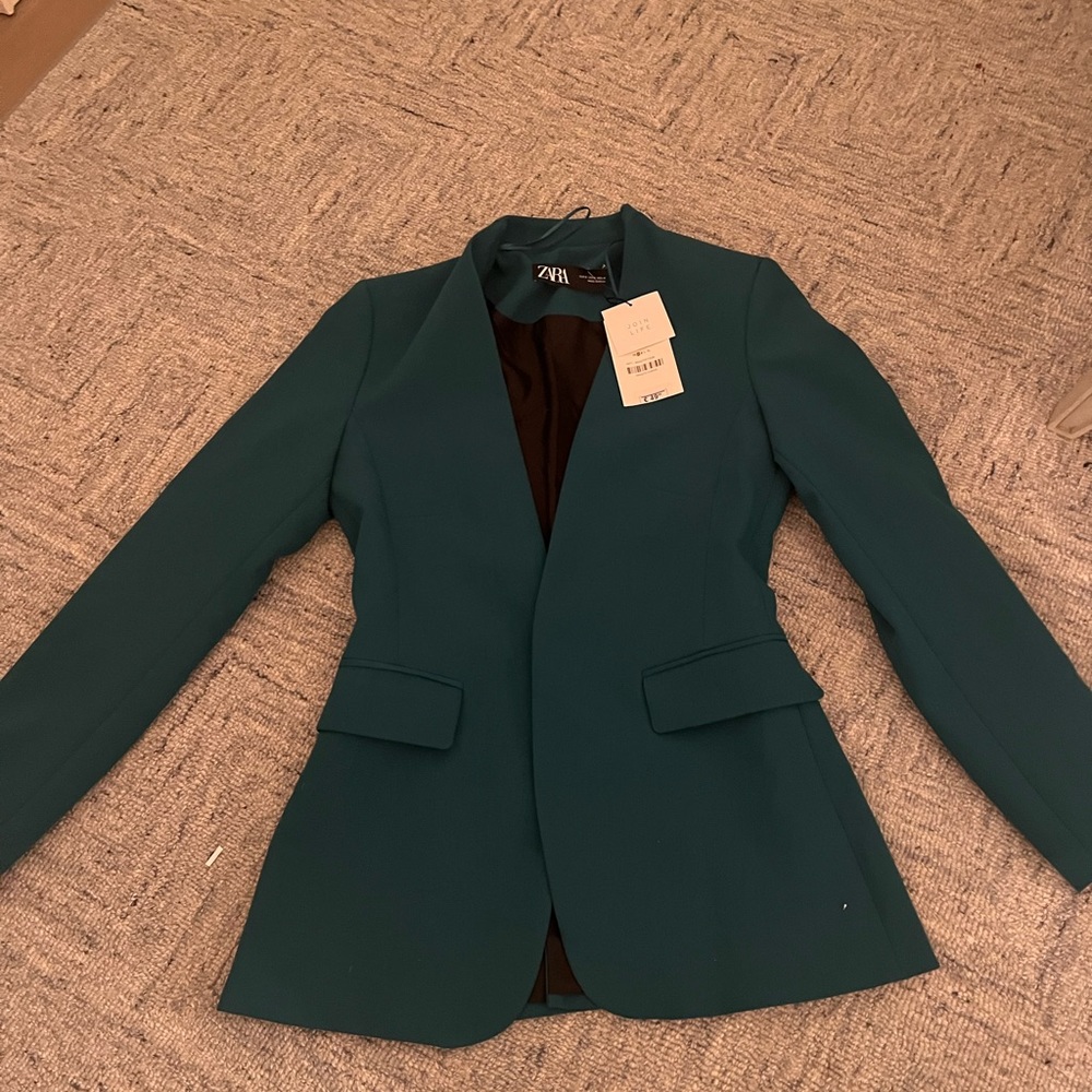 Zara blazer. New with tags!! It’s a beautiful teal color.